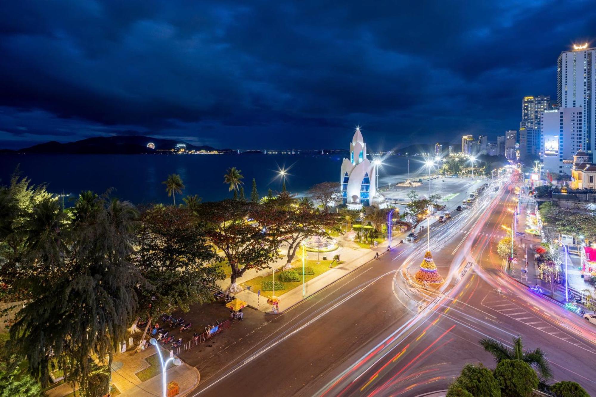 Nha Trang Lodge Hotel Exterior photo
